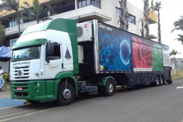 A Avantec Transportes garante segurança e organização no transporte de documentos e equipamentos sensíveis durante a mudança corporativa.