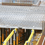 Valderci Malagosini Machado explora como adaptar lajes treliçadas em vãos irregulares sem comprometer o desempenho estrutural.