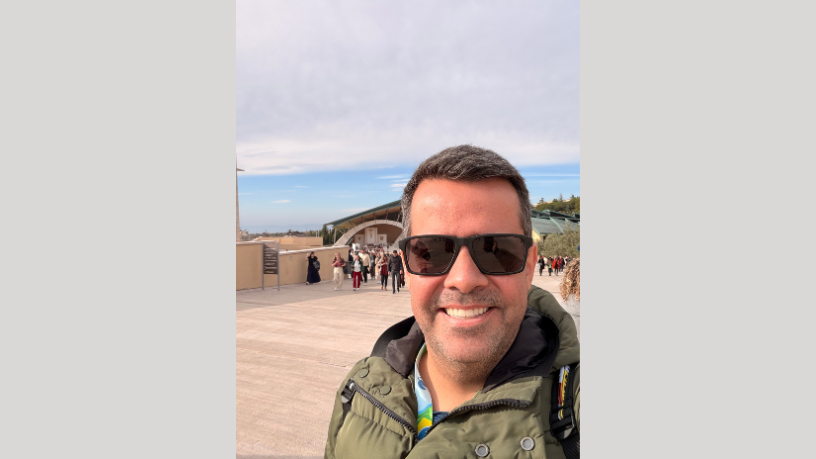 Ao investigar os gargalos no rastreamento do câncer de mama, Vinicius Tadeu Sattin Rodrigues revela como falhas de planejamento comprometem o diagnóstico precoce.