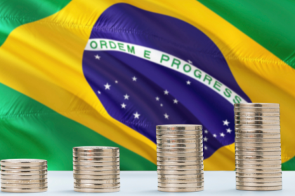 Arrecadação federal bate recorde, mas déficit cresce: o que isso significa para a economia e para o bolso do brasileiro?
