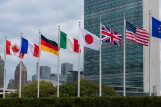 Conflito entre Irã, Israel e potências globais domina a política internacional: por que o Brasil deve acompanhar essa crise de perto